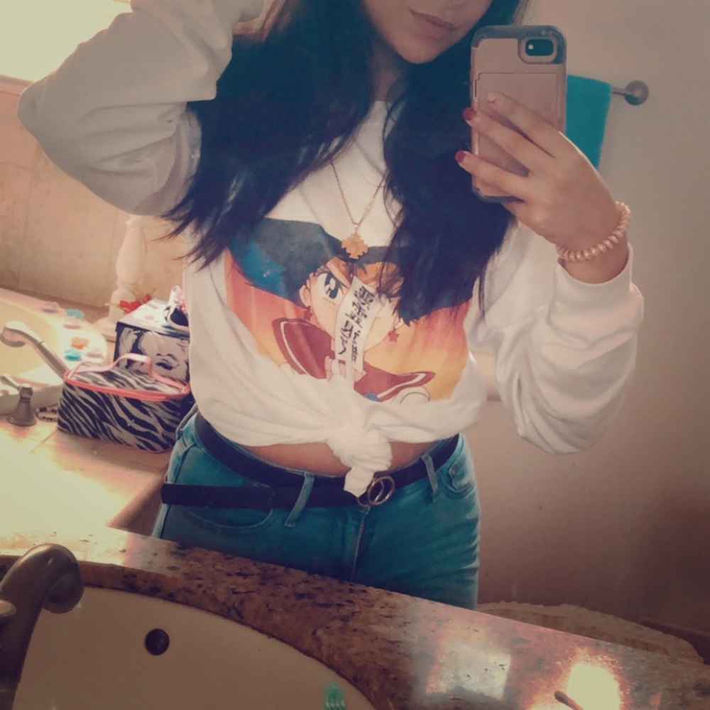 Customized shirts/long sleeves